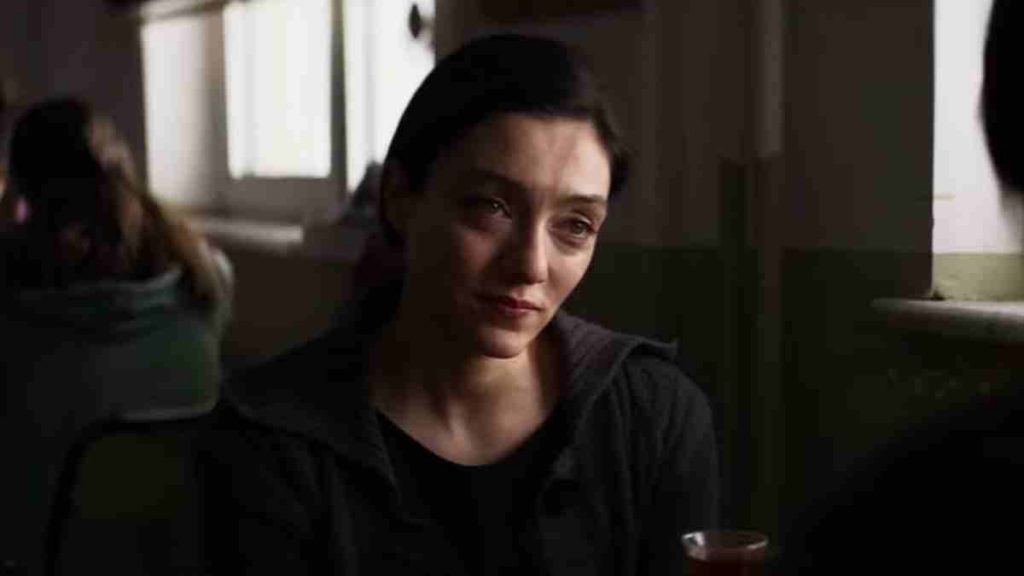 Kuru Otlar Üstüne nereden izlenir